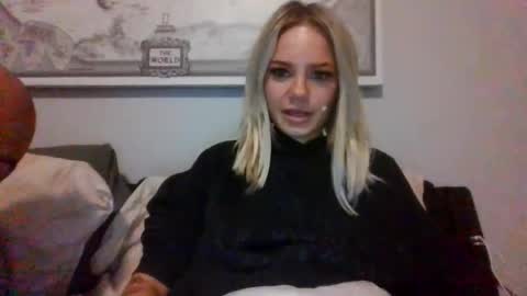 britneycherry08 online show from July 1, 12:52 am