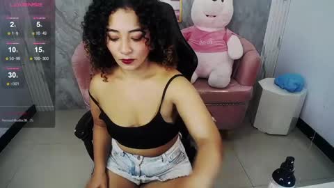 BRITANY online show from April 22, 8:38 pm