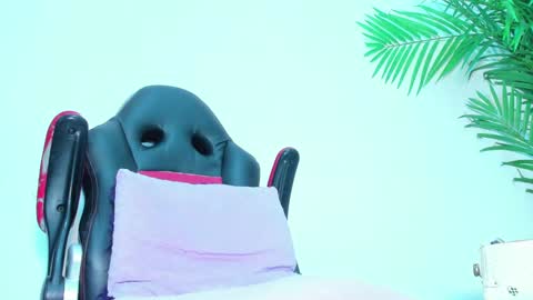 BRIYIT     online show from January 30, 9:15 am