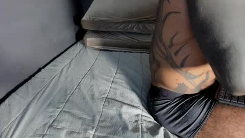 brockhurn_ online show from May 5, 2:07 am