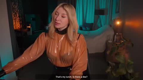 Anna online show from December 16, 4:02 pm