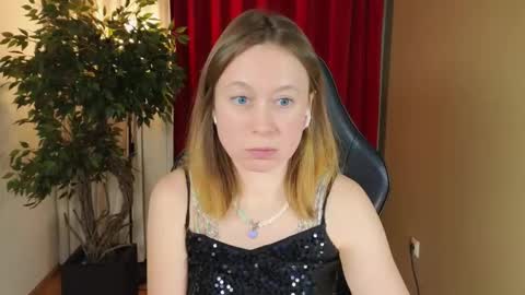 Brooke online show from November 11, 8:44 pm
