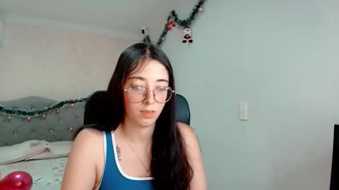 Brook Loves online show from December 15, 5:09 pm