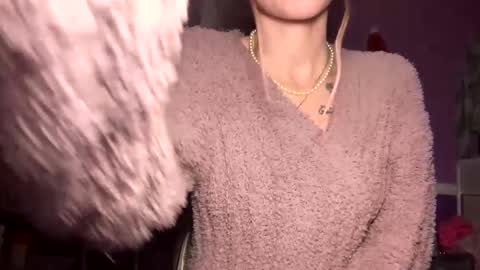 brooklyn_raye online show from March 14, 12:25 am