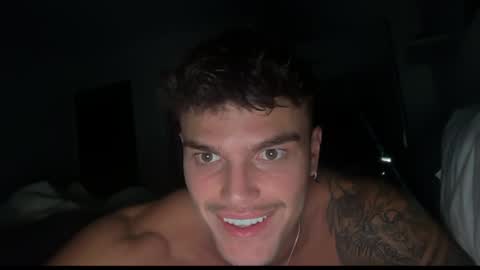 BrooklynTay online show from May 7, 11:06 am