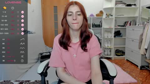 broosnica1 online show from May 14, 10:24 am