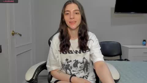 broosnica1 online show from December 17, 9:27 am