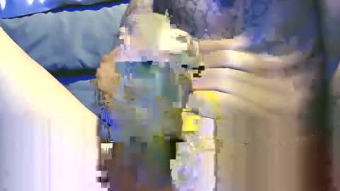 browndickchris online show from December 15, 4:03 pm