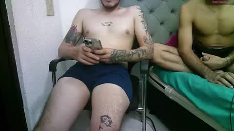 Snapshot of brownnie_man chatting on October 13, 3:30 am Mandinnnngooooo online show from October 13, 3:30 am