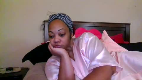 brownroundrenee online show from July 11, 11:35 am