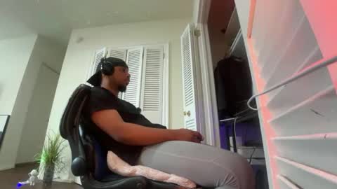 Brownskinshortyy online show from March 5, 6:06 pm