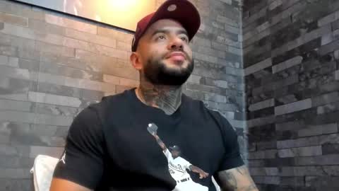 brucedallas online show from January 13, 2:41 am