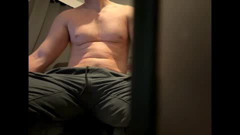 brucelogan80 online show from September 25, 11:45 pm