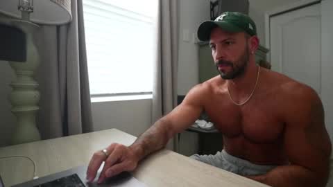 onlyfans BRUCESTRYKER online show from November 25, 7:01 pm