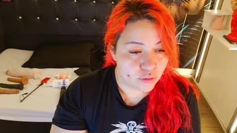 Bruja SCarlata online show from May 2, 1:11 am