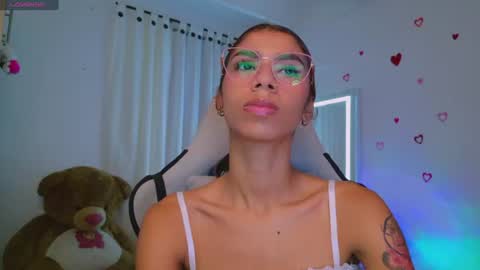 SARAH  online show from July 21, 3:52 am