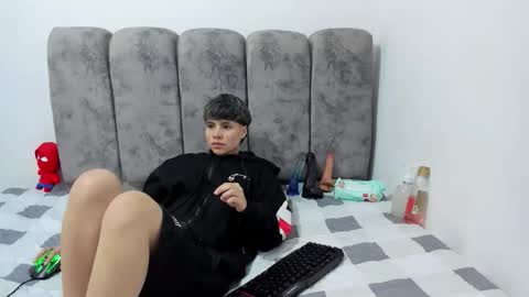 Bruno Cruz online show from April 25, 2:47 am