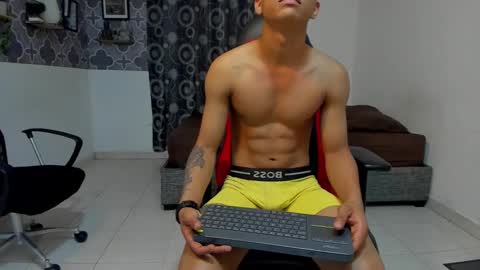 bruno_snow online show from October 31, 10:10 pm