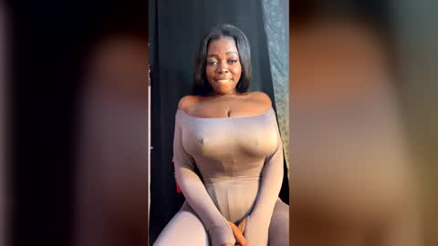 hot online show from May 2, 3:45 am