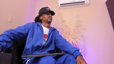 Bryxon  online show from February 18, 3:20 pm