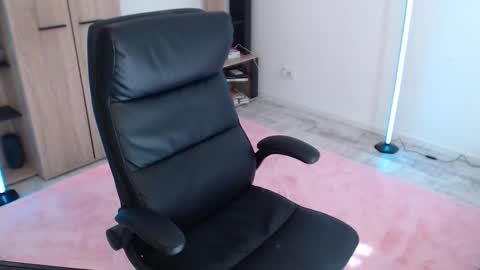 Snapshot of bubblebabe_ chatting on October 19, 9:25 am bubblebabe_ online show from October 19, 9:25 am