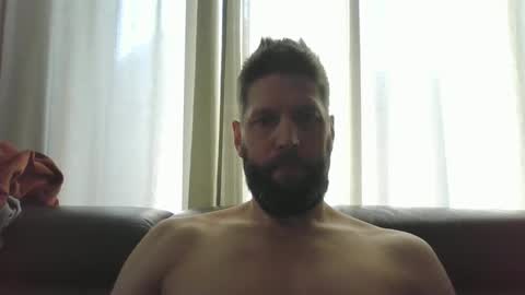 bubblebee1982 online show from February 19, 11:38 am