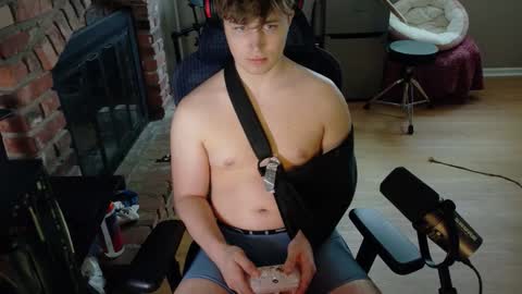 BubblebuttBdn online show from April 30, 9:30 pm