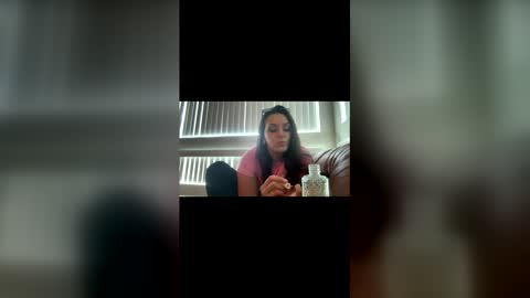 bubblishus925 online show from June 8, 8:54 pm