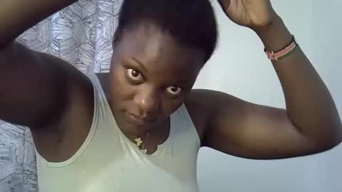 bubbly_ass30 online show from December 21, 9:10 pm