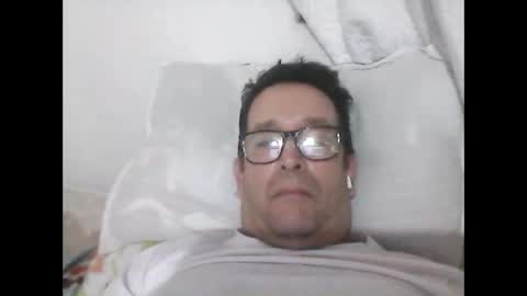 Snapshot of buchs32 chatting on October 2, 6:23 am buchs32 online show from October 2, 6:23 am