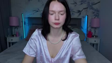 Leona online show from March 9, 10:36 pm