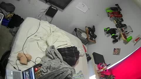 budsonly33 online show from December 4, 6:33 pm