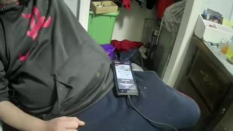 budsonly33 online show from December 4, 9:01 am