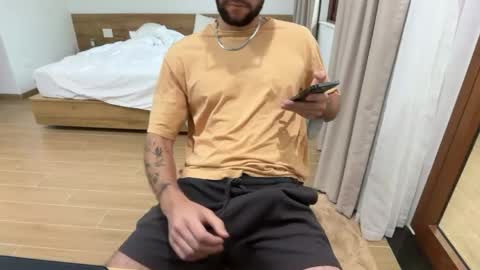 bulavkin_ online show from April 9, 9:04 am