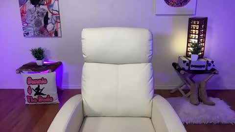 BUNNIE and THE DUDE TheLebowskis online show from March 5, 6:00 am