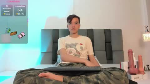 Snapshot of bunny_maxxi chatting on October 8, 12:55 pm bunny online show from October 8, 12:55 pm