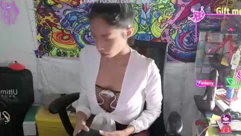 Tokki  bunny  online show from September 18, 6:06 am