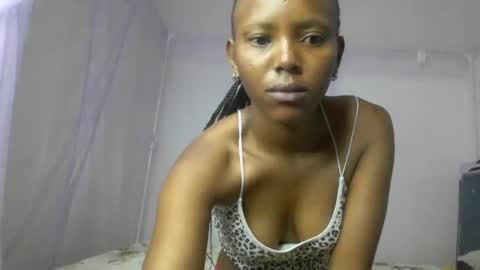 bunnydiva_ online show from June 14, 1:38 am