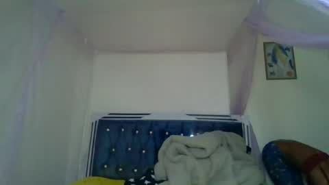 bunnydiva_ online show from August 5, 11:51 am