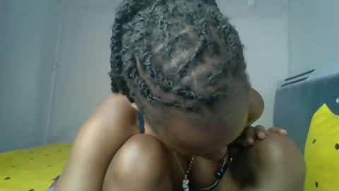 bunnydiva_ online show from April 22, 3:46 am