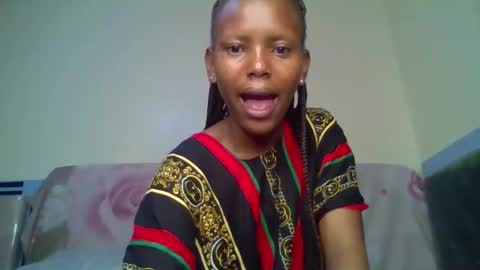 bunnydiva_ online show from December 2, 8:23 am