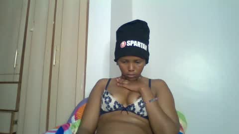 bunnydiva_ online show from July 10, 5:56 am