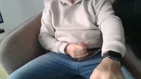 burak20x online show from December 3, 1:56 pm