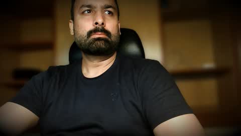 Hairy Arabian online show from October 6, 3:35 am