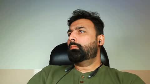 Hairy Arabian online show from February 4, 7:00 pm