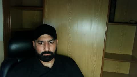 Hairy Arabian online show from September 12, 4:53 pm