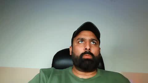 Hairy Arabian online show from February 7, 3:30 pm