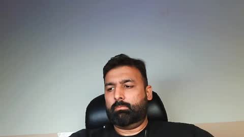 Hairy Arabian online show from February 20, 2:35 pm