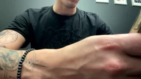 burnmat94 online show from November 22, 9:24 pm