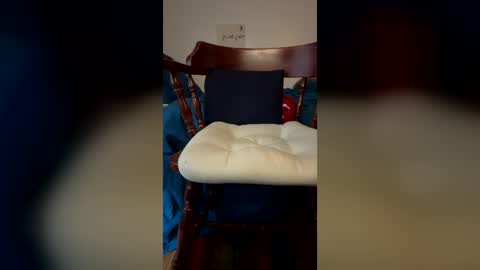 Bushy Bum Boy online show from July 26, 8:39 pm